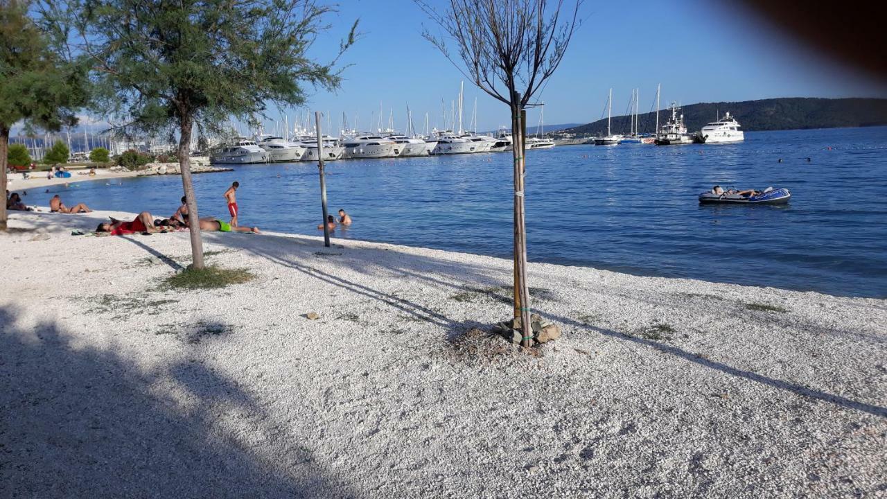 Antonio Apartment Kastela Exterior photo